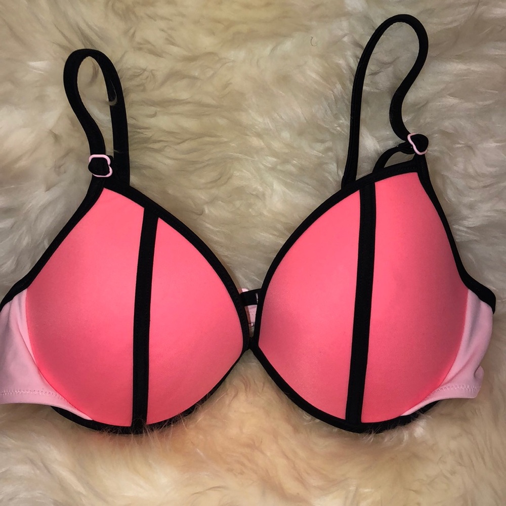 👙 Coral and Black Bikini Top